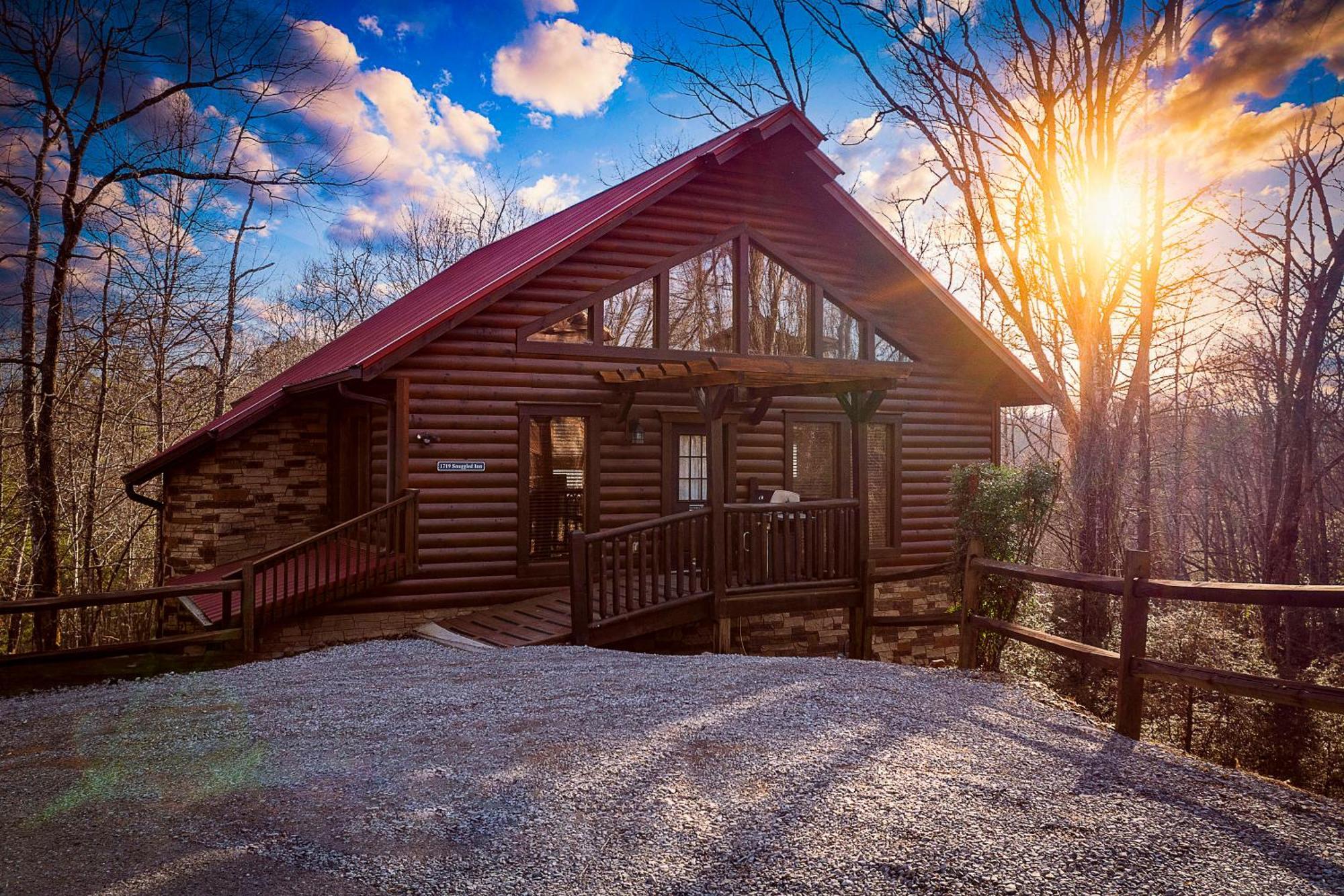 Snuggled Inn Holiday Home Gatlinburg Exterior foto